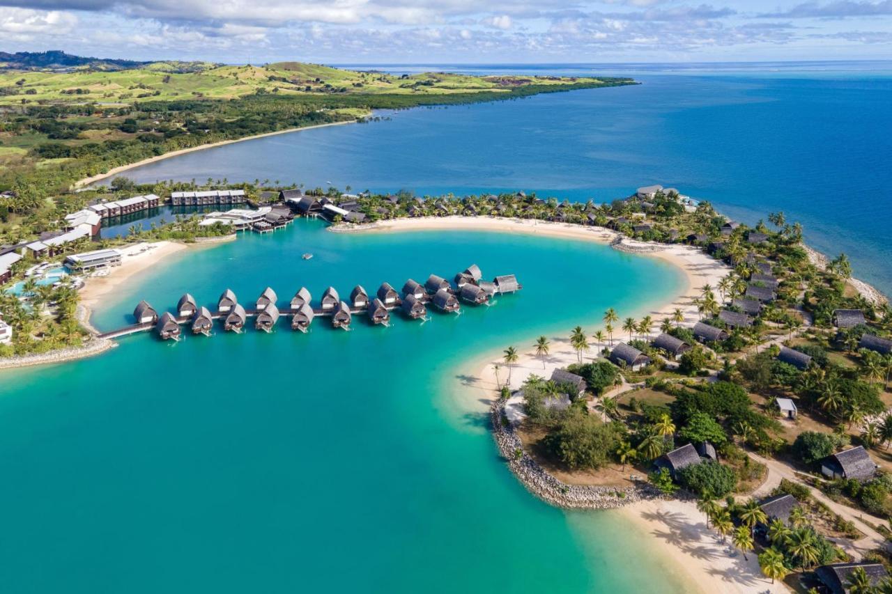Fiji Marriott Resort Momi Bay Exteriér fotografie Aerial view of the resort