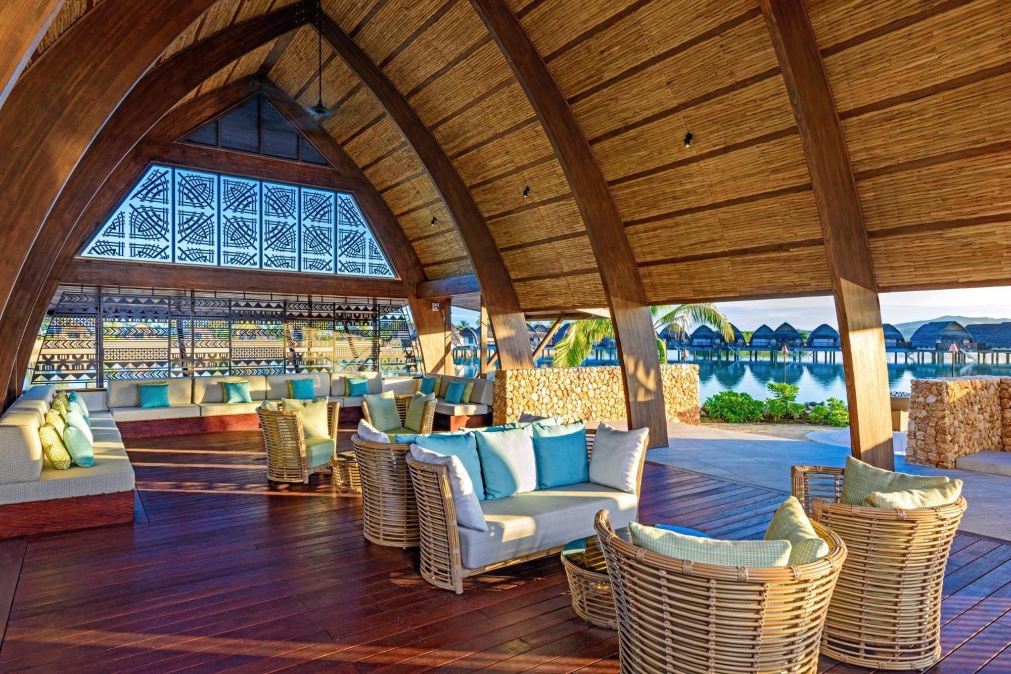 Fiji Marriott Resort Momi Bay Exteriér fotografie The interior of the bar